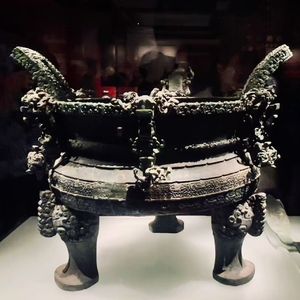 王子午鼎:春秋楚国青铜辉煌的具象呈现