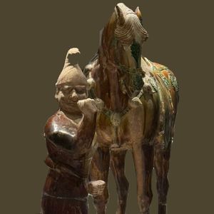 文物会说话第59期：三彩马及牵马胡俑