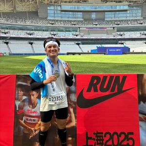 Travis Tookey - The Seahorse of Shanghai: A Japanese Canadian's Path from Au Pair to Lululemon China
