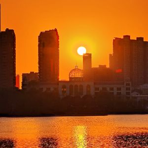 【心理咨询】第204位《李冰冰,你是一朵向阳花》