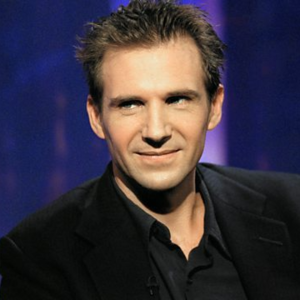 拉尔夫·费因斯：真正的好演员专注过程而不是掌声