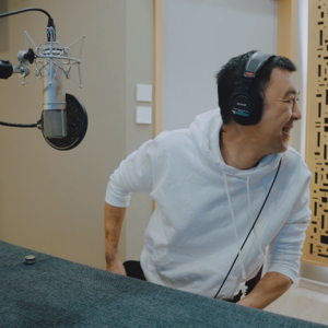 杨晨声音