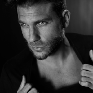 No.144-男生拍照pose指南，这样拍超帅！