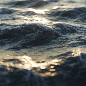 坎离二卦解密财富与道德“内耗”。