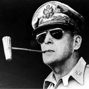 麦克阿瑟：我是校长，我会回来，老兵不死