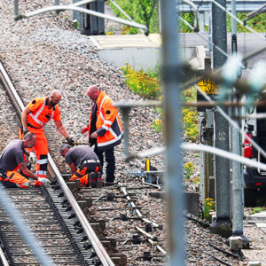 奥运会开幕在即，法国高速铁路系统遭到“恶意破坏”陷入混乱