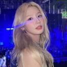 -YY--