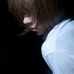 一个人在家