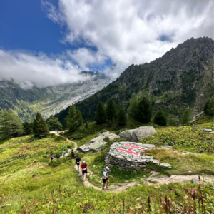 EP147: 装备闲聊: 欧洲迪卡侬比国内贵!什么越野跑背包不配救生哨?