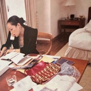 3818丨完美本身是一件无聊的事情：聊聊章泽天和章小蕙