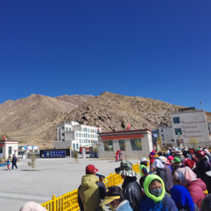 孩子们，你们要快快长大