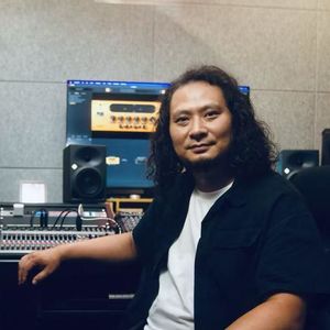 中年坚持玩乐队,80后摇滚人跨越几十年的纯粹热爱|对话音乐人:空耳先生-瑞洋