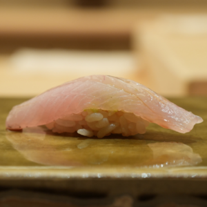 28. 日料店现状：以前保证日本空运，现在强调全是国产