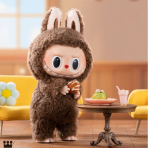 E24.labubu爆红: 时代情绪的一种镜像,两个表达