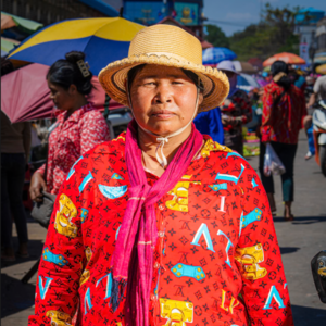 奢侈品假货生产为何值得存在——聊聊赝品如何撕碎奢侈品拜物教