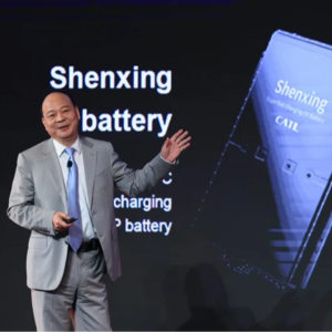 这位做电池的亿万富翁不想做所谓的有钱人