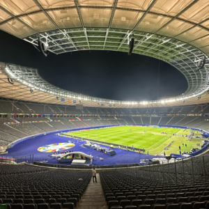 【特别节目】记意电波有“头衔”了！播客也有世界冠军？