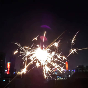 连钓鱼也充斥着竞争!过年回“村”同学聚会扎堆,我们都能干些啥?