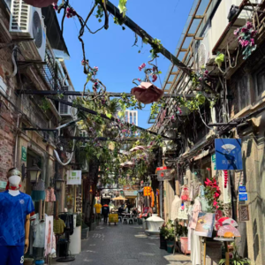 56人与人的缘分：有些人永远不会交集，有些人某天会成为最亲密的人。在太阳底下敞开自己，就会很开心。