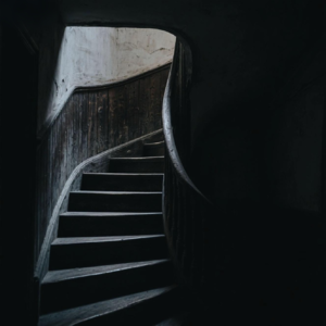 【月半怪谈】Vol.009空间跳跃：静止的几秒竟经历了十几分钟；老人拜'狐仙'却被反噬...