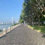 大沙河边的跑步高