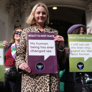 BBC News｜英国最高法院对“女性”的定义作出裁决