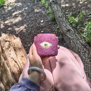🧿 Evil Eye｜从来自新西兰的外国听友姐姐为我手作的护身符，聊到起源于美索布达米亚平原的「邪眼传说」。