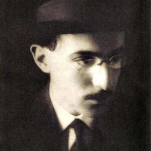 Celebrity 人物01- 72个身份坐在你身边看云｜费尔南多·佩索阿