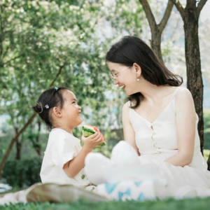 养育孩子，其实是父母重新养育自己一次