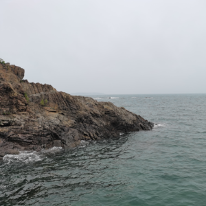 VOL122.在阳台看青岛的海，和喜欢的人在一起。