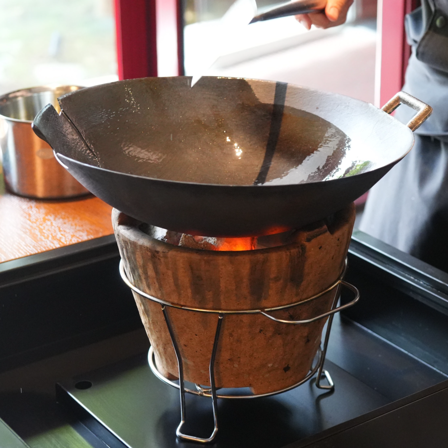 96. 餐饮这行做久了，情绪都特别稳定