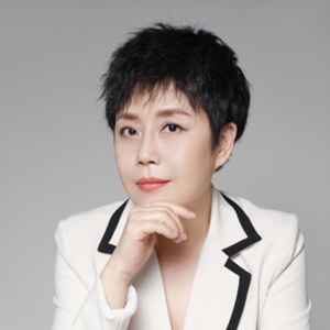 伊然的大师姐