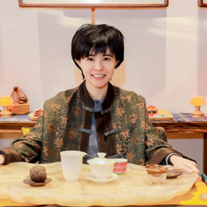 戊土:十天干中的“中央王者”,厚重与灵性的双重密码