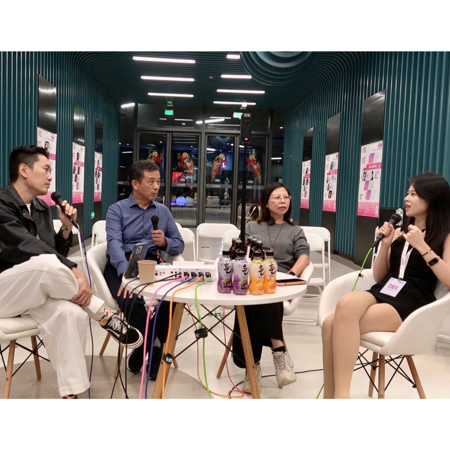 史蒂夫说444期 - 对谈一家三口：不完美但有爱的家庭是什么样的？