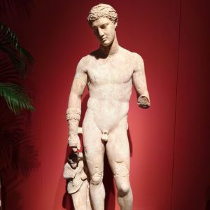 平行英雄：塑造西方文明的50副面孔