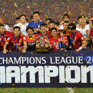 【回忆】看足总杯想到广州恒大？回顾那些国内联赛已经解散的球队...