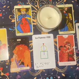 塔罗全套78张牌精解：8 力量