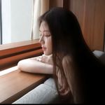 风吹过她