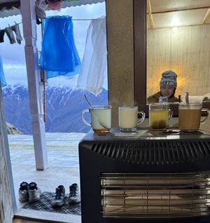 25 穿过暴雨,拥抱鱼尾峰 | 尼泊尔MBC三日记