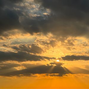 EP13 有播客陪伴的2021，我们爆发性地长大了