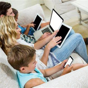 修行｜育儿：老公看电视玩手机，影响了孩子