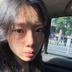 一个没事就听播客的女的