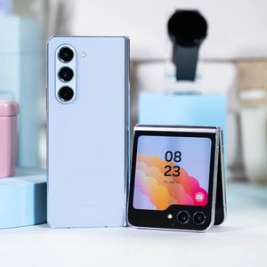 云评三星 Z5 系列折叠屏