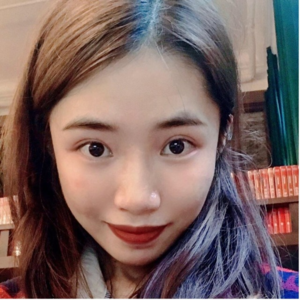 是的，我有一个非常糟糕的原生家庭，在厕所大哭痛哭