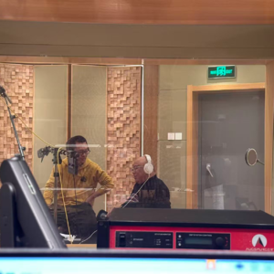 AI 时代，君子不器｜人不该被职业困住，而要活成完整的自己