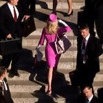 偏偏意气用事lu