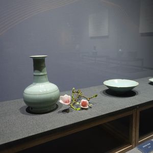 No 3. 为什么来杭州要去南宋官窑博物馆？因为有官窑遗址，还有这些…