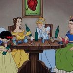 正在听播客摸鱼的小猫