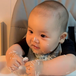 046. 你相信宝宝能把自己喂饱吗？培养“自主进食”的实用方法来啦！