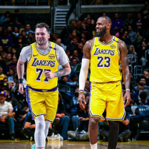 【一鱼一吃】聊东契奇浓眉交易——一场模拟侠管的思维实验